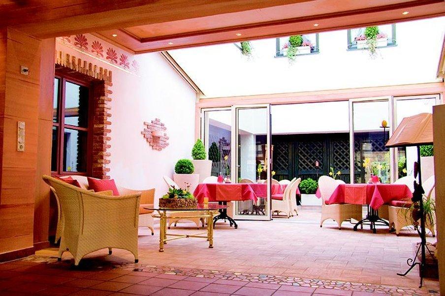 Augsburger Hof Hotel 4*